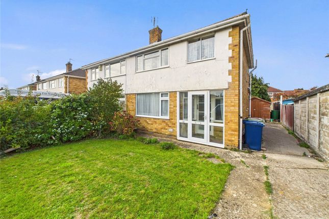 Shearwater Grove, Innsworth... 3 bed semi