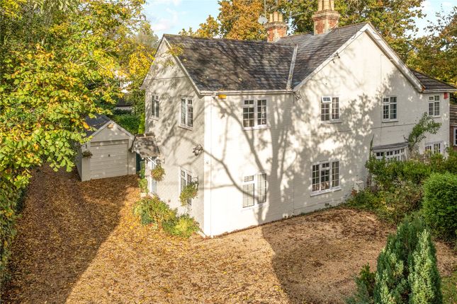 Thorndown Lane, Surrey GU20 3 bed semi