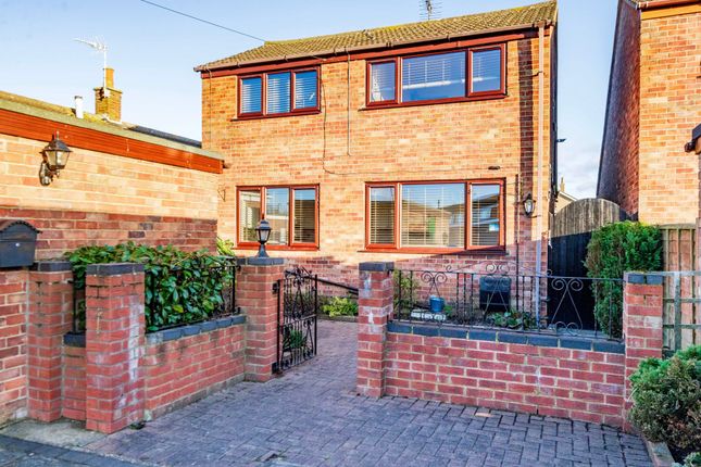 Cranesbill Road, Lowestoft 3 bed detached house for sale