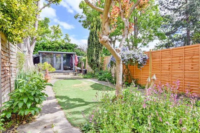Hammersmith Grove, Brackenbury... 4 bed terraced house for sale