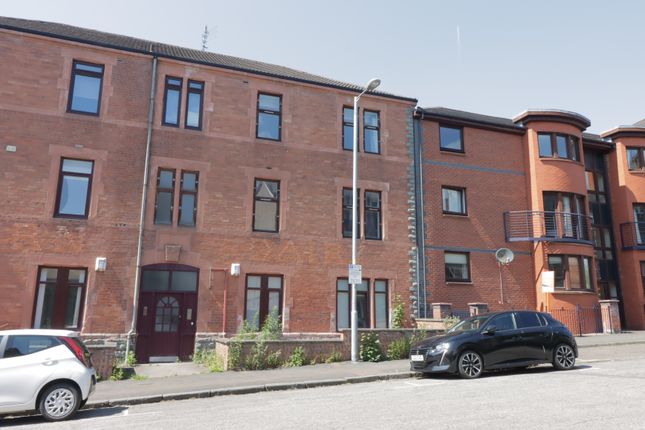 3 bedroom flat for sale