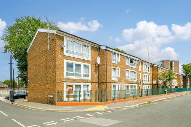 Bettons Park, Stratford 2 bed flat for sale