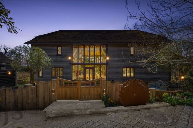 Castle Goring Way, Worthing BN13 4 bed detached house for sale