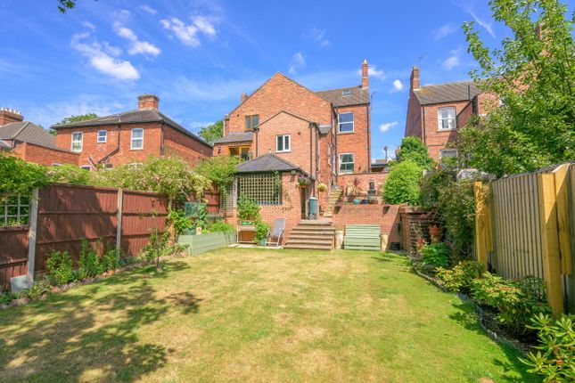 4 bedroom semi-detached house for sale