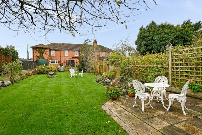 5 bed semi-detached house