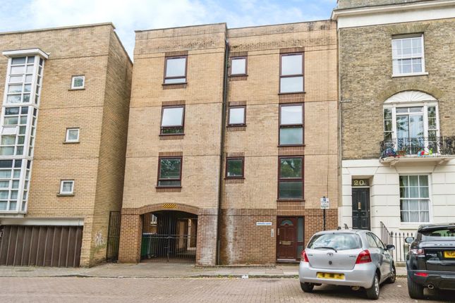 1 bedroom flat for sale