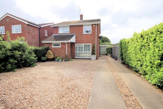 Byfield Close, Toddington, Dunstable 4 bed detached house for sale