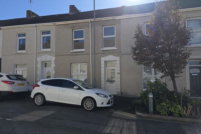 James Street, Llanelli 3 bed terraced house for sale