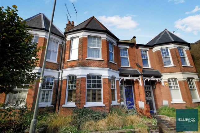Sedgemere Avenue, London, N2 3 bed apartment for sale