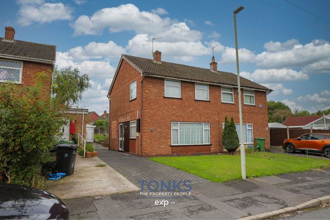 Malvern Avenue, Stourbridge DY9 3 bed semi
