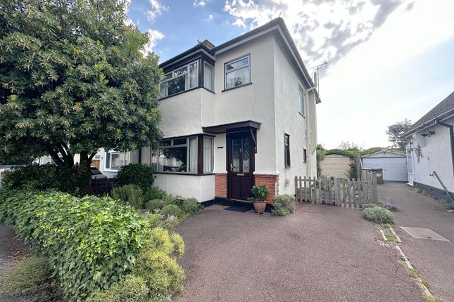Belgrave Close, Chelmsford, CM2 3 bed semi