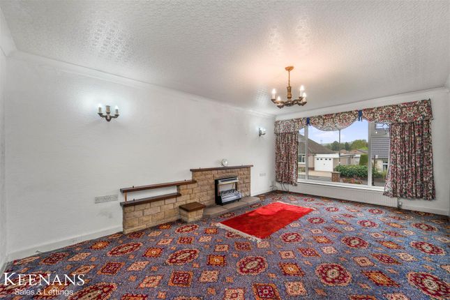 2 bedroom detached bungalow for sale