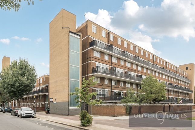 New Place Square, London, SE16 3 bed maisonette for sale