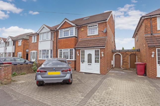 Melbourne Avenue, Slough SL1 4 bed terraced house for sale