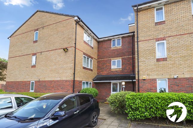 Shortlands Close, Belvedere, Kent, DA17 2 bed flat for sale