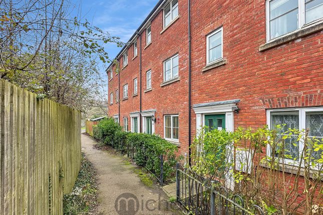 4 bedroom town house for sale