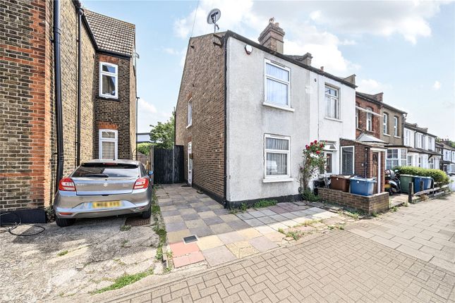 Byron Road, Wealdstone, Harrow 2 bed end of terrace house for sale