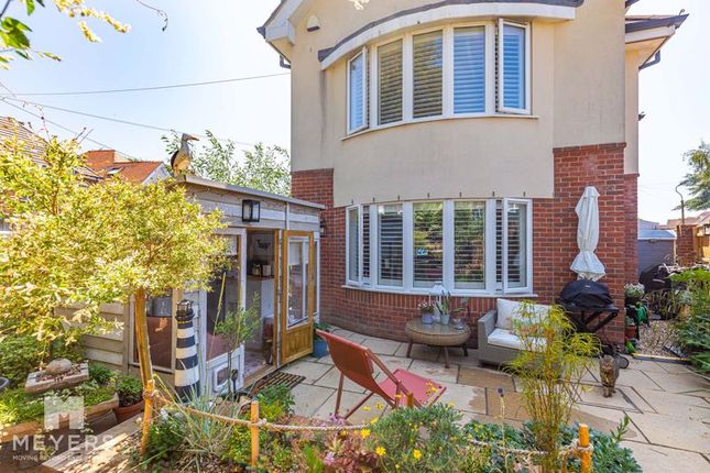 Pinecliffe Avenue, Southbourne, BH6 3 bed semi