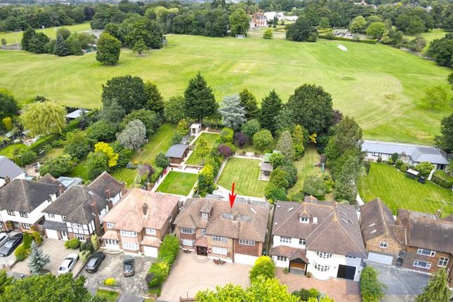 Lee Grove, Chigwell IG7 6 bed detached house for sale