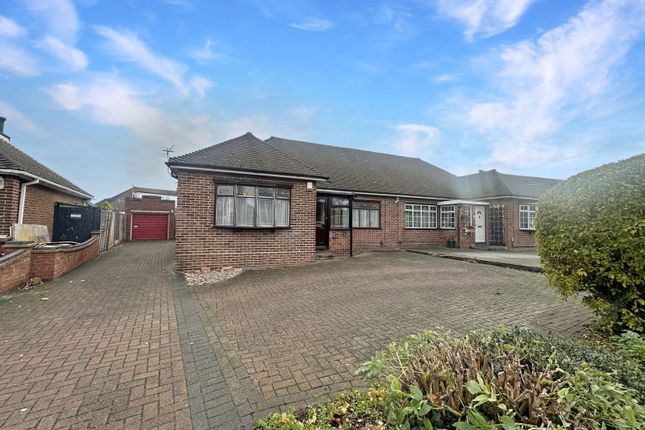 Heath Road, Grays RM16 2 bed semi