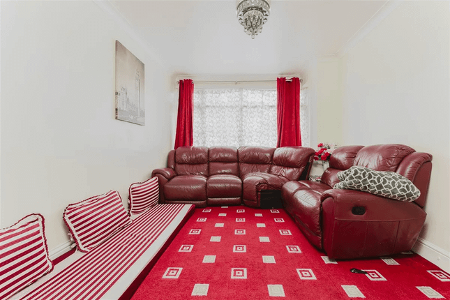 3 bed semi-detached house