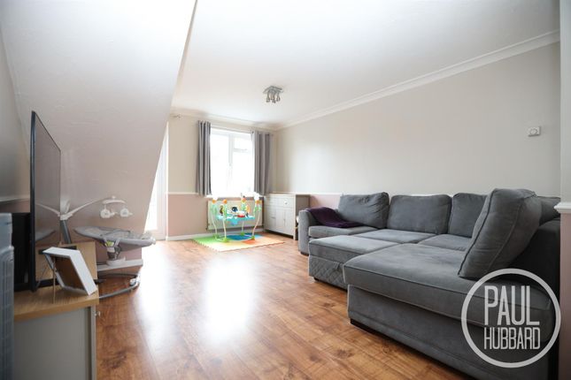 Gondree, Carlton Colville, Suffolk, NR33 2 bed terraced house for sale