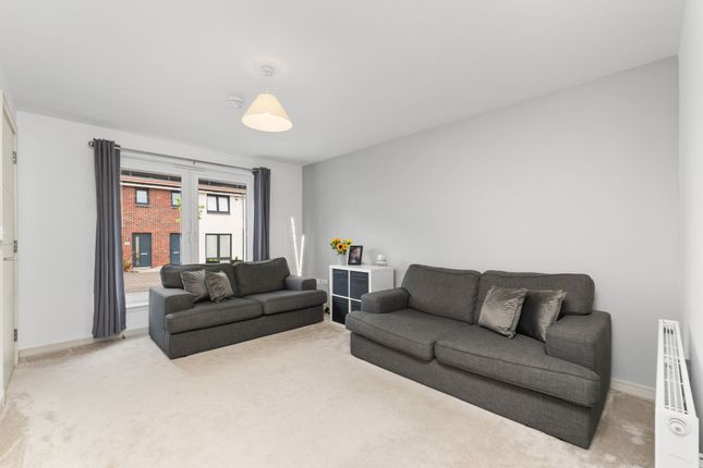 Kaims Crescent, Livingston, EH54 3 bed house for sale