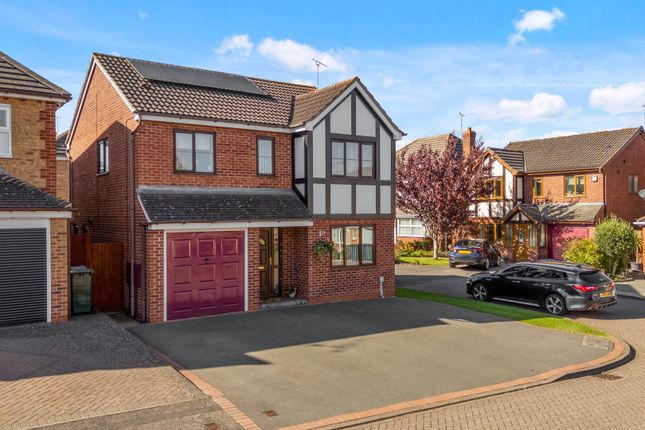 Upperfield Way 4 bed house for sale