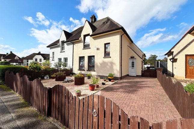 5 bedroom semi-detached house for sale