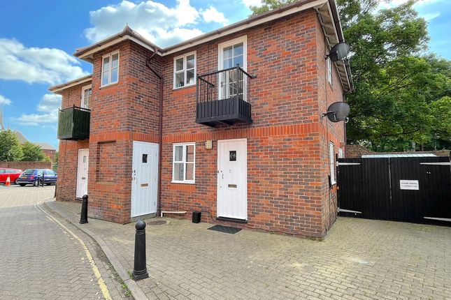 Garfield Place, Faversham, ME13 1 bed flat for sale