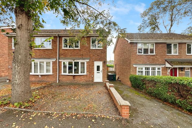 Hastings Road, Swadlincote DE11 3 bed semi
