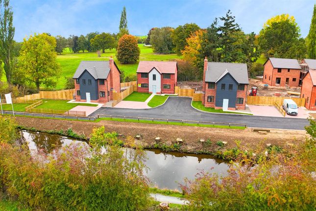 66, Stones Wharf, Weston Rhyn, Oswestry 4 bed detached house for sale