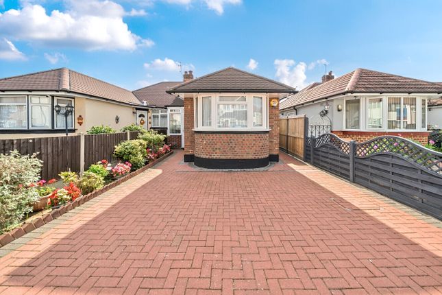 Brookfields Avenue, Mitcham CR4 2 bed bungalow for sale