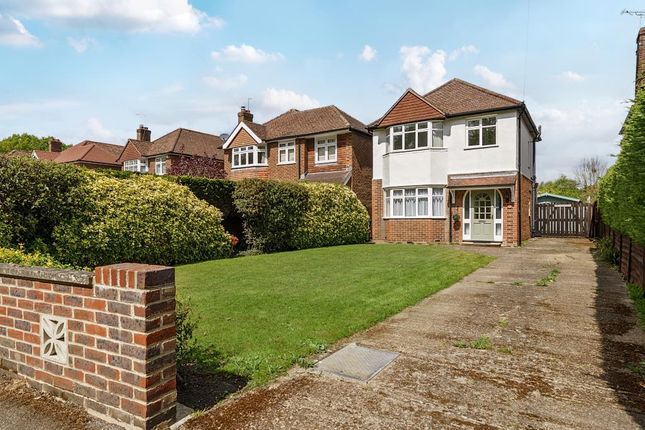 Woking,  Surrey,  GU22 3 bed detached house for sale