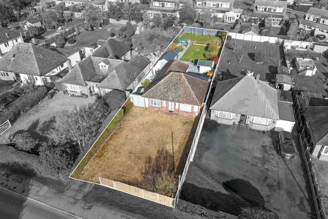 Houghton Road, St. Ives PE27 3 bed detached bungalow for sale