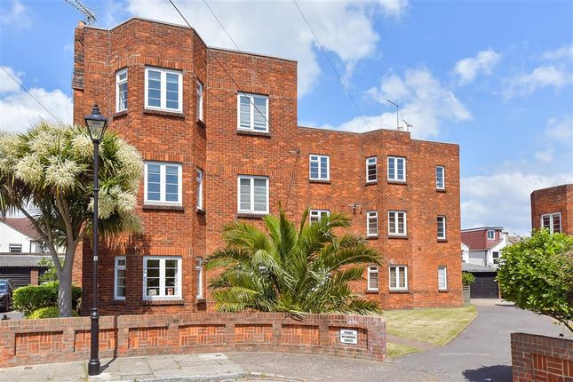 3 bed flat