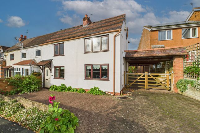 Barley Mow Lane, Catshill, B61 3 bed semi