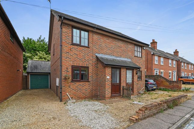 2 bedroom semi-detached house for sale
