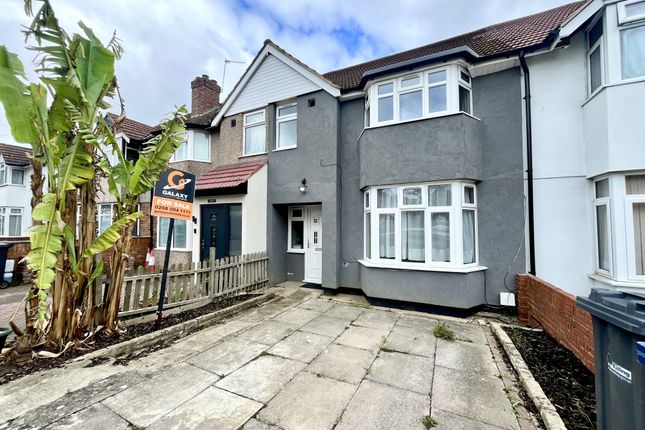 Allenby Road,  Southall, UB1 3 bed semi