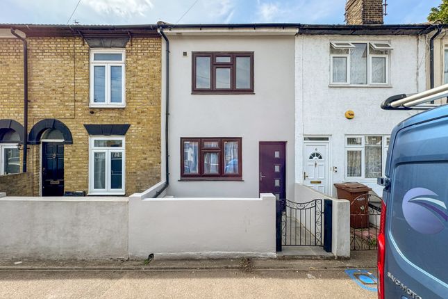 Granville Road, Gillingham, Kent, ME7 3 bed terraced house for sale