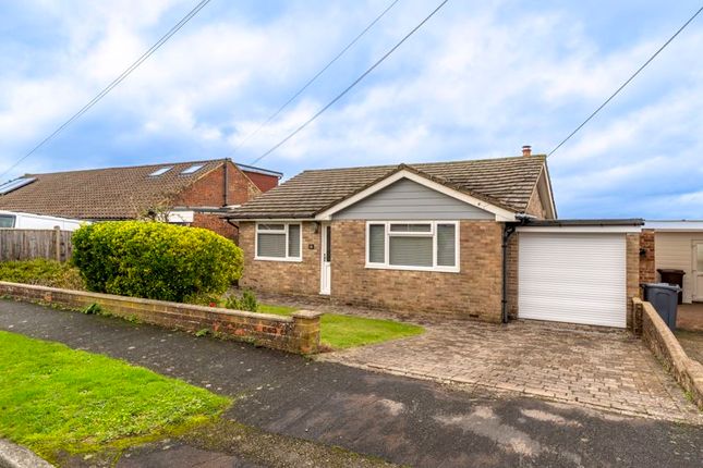 Broadhill Close, Heathfield TN21 2 bed bungalow for sale