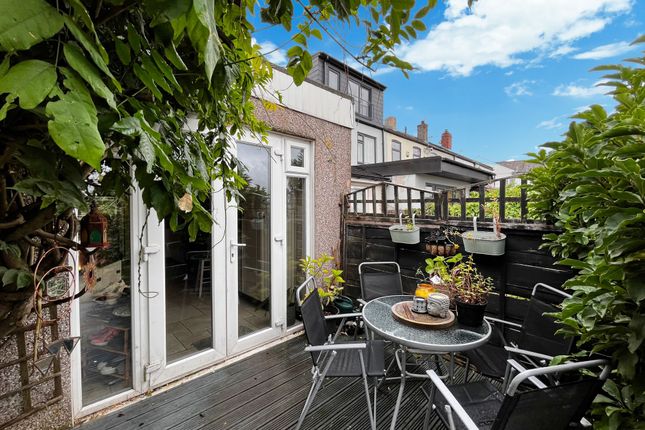 Chorley Road, Westhoughton, BL5 2 bed terraced house for sale