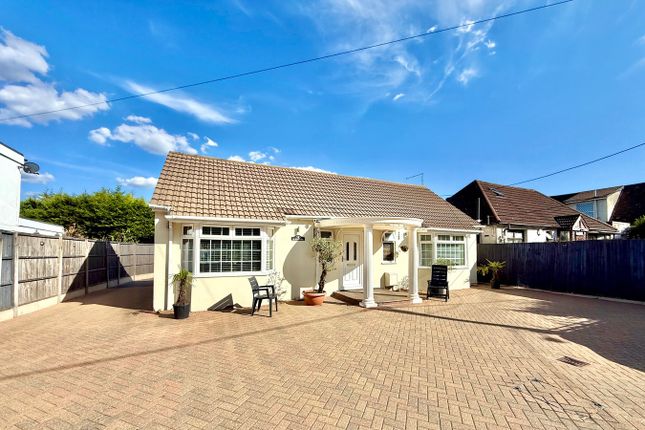 Church Road, Iver Heath SL0 2 bed bungalow for sale