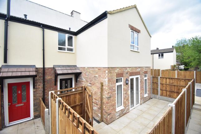 2 bedroom semi-detached house for sale