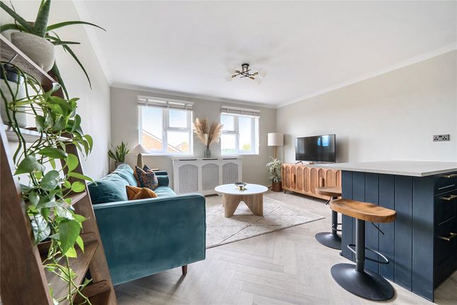 1 bedroom maisonette for sale