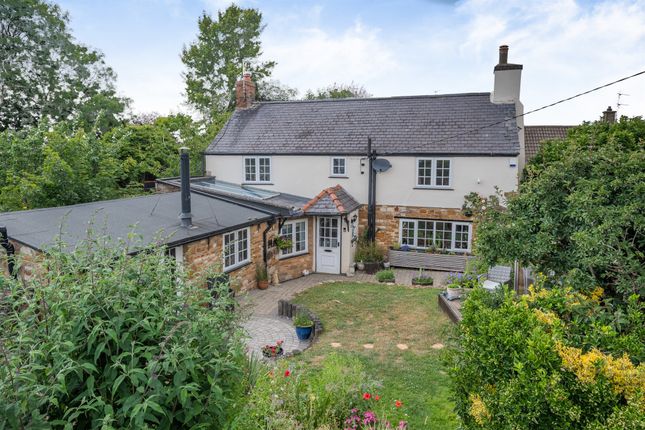 2 bedroom detached house for sale