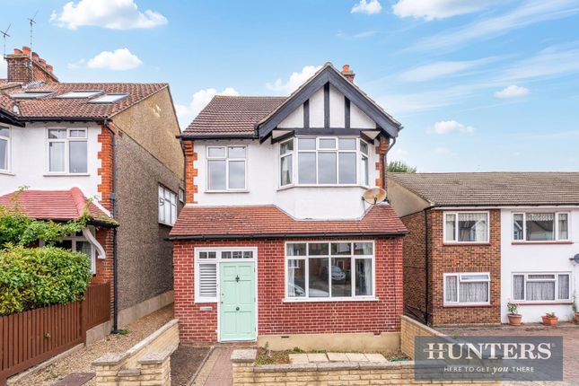 St. Philips Avenue, Worcester Park 3 bed detached house for sale