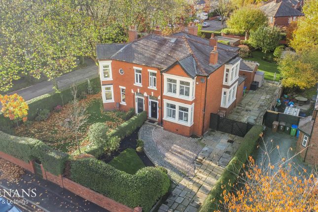 4 bed semi-detached house