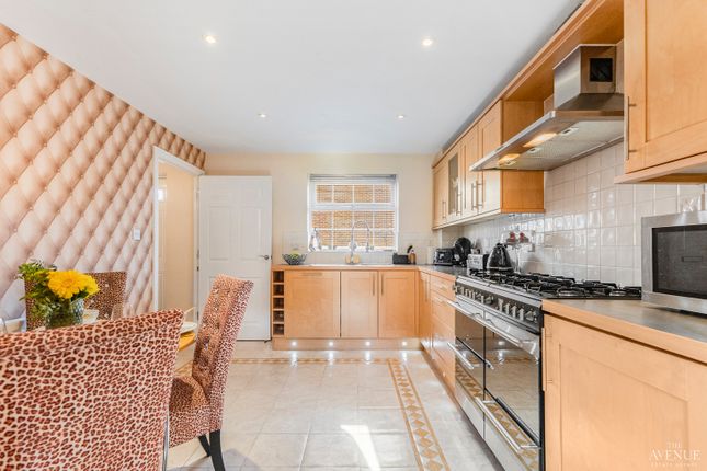 Frobisher Gardens, Chafford Hundred 6 bed detached house for sale