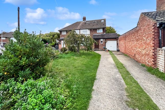 Fallowfield, Luton, Bedfordshire, LU3... 5 bed semi